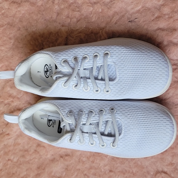 Athletic Works Women's Sneakers - Picture 1 of 8